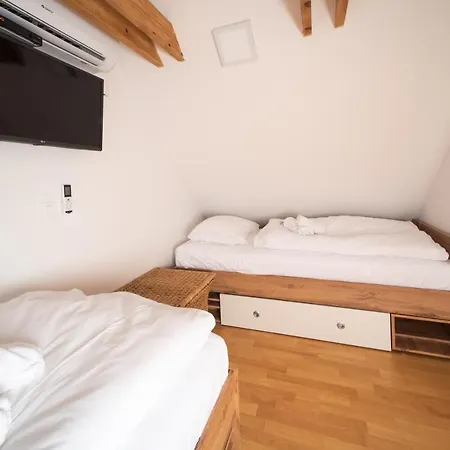Lara**** Terme čatež Villa