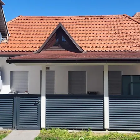 Lara**** Terme čatež Villa *